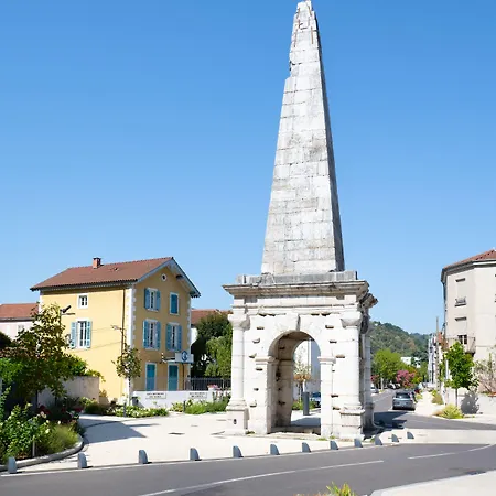 La Pyramide - Maison Henriroux Vienne (Isere)