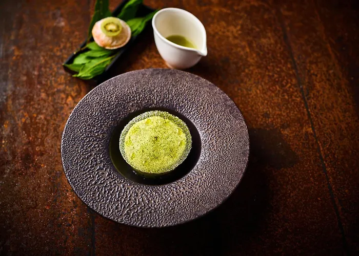 La Pyramide - Maison Henriroux 4*