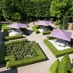 La Pyramide - Maison Henriroux Hotel 4*