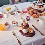 La Pyramide - Maison Henriroux 4*