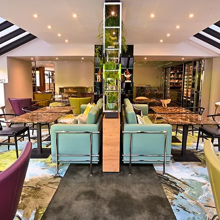 La Pyramide - Maison Henriroux Hotel 4*
