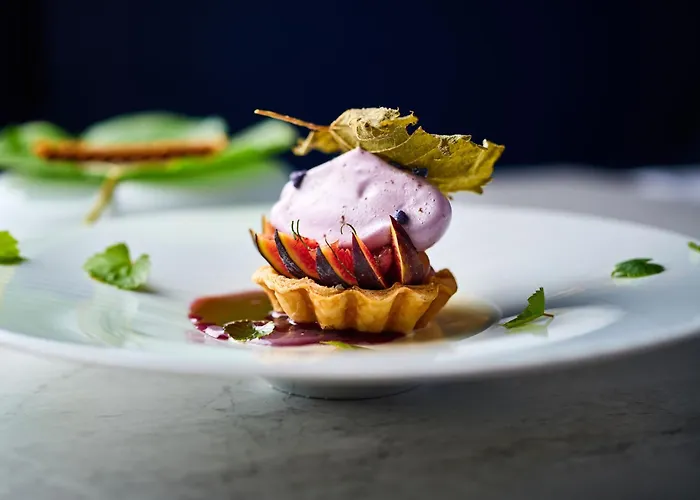 La Pyramide - Maison Henriroux Отель 4*