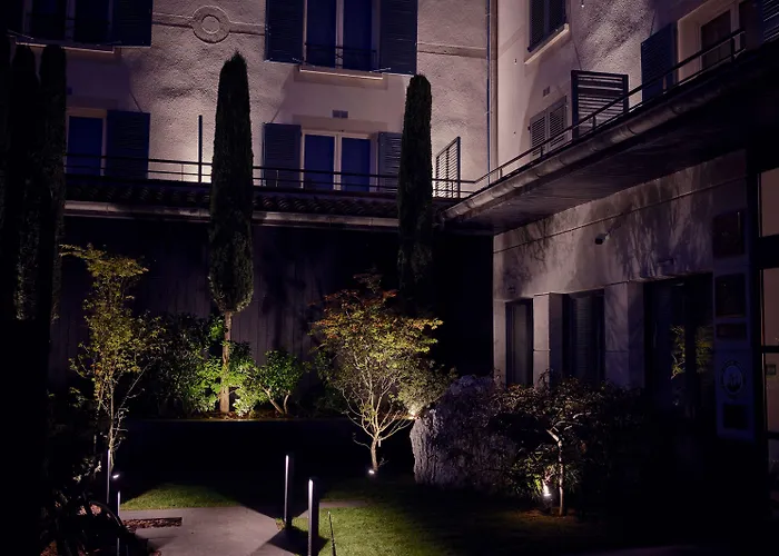 La Pyramide - Maison Henriroux 4* Вьен